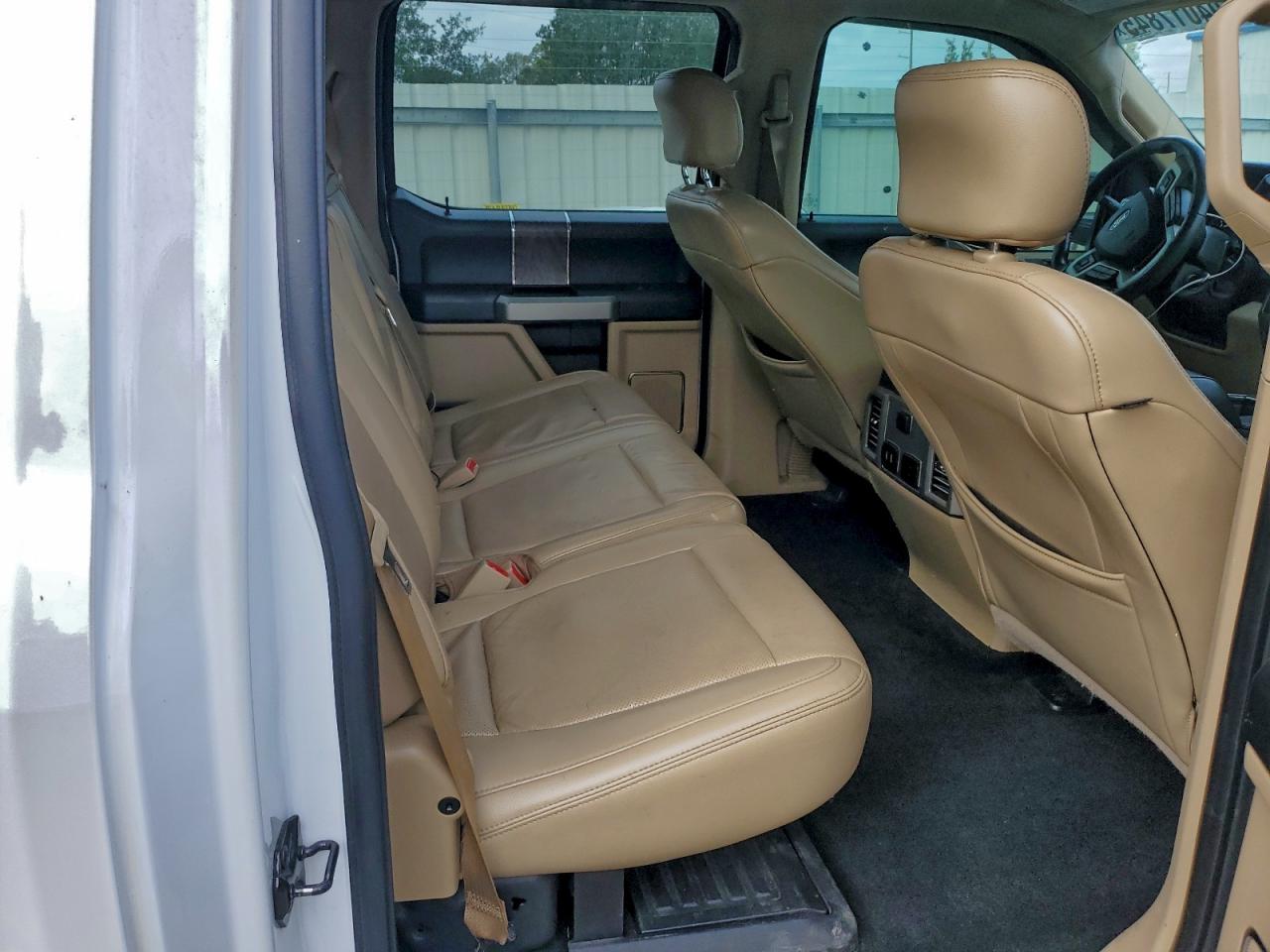 Ford F-250 Super Duty Image 7