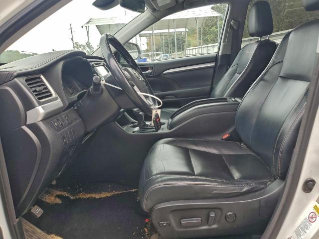 Toyota Highlander Se Image 2