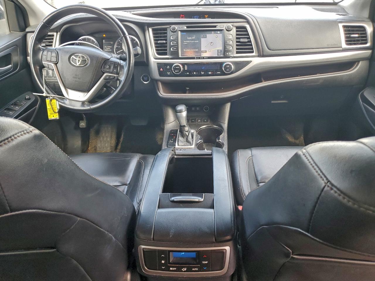Toyota Highlander Se Image 9