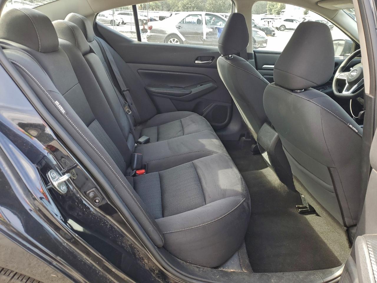 Nissan Altima Sv Image 11