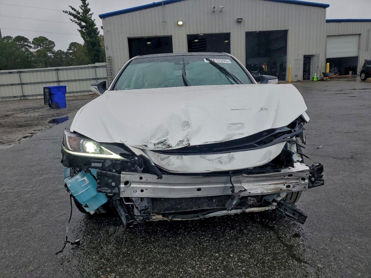 Lexus Es 350 Base Image 2