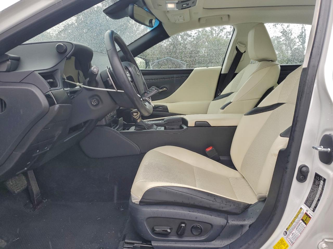 Lexus Es 350 Base Image 11