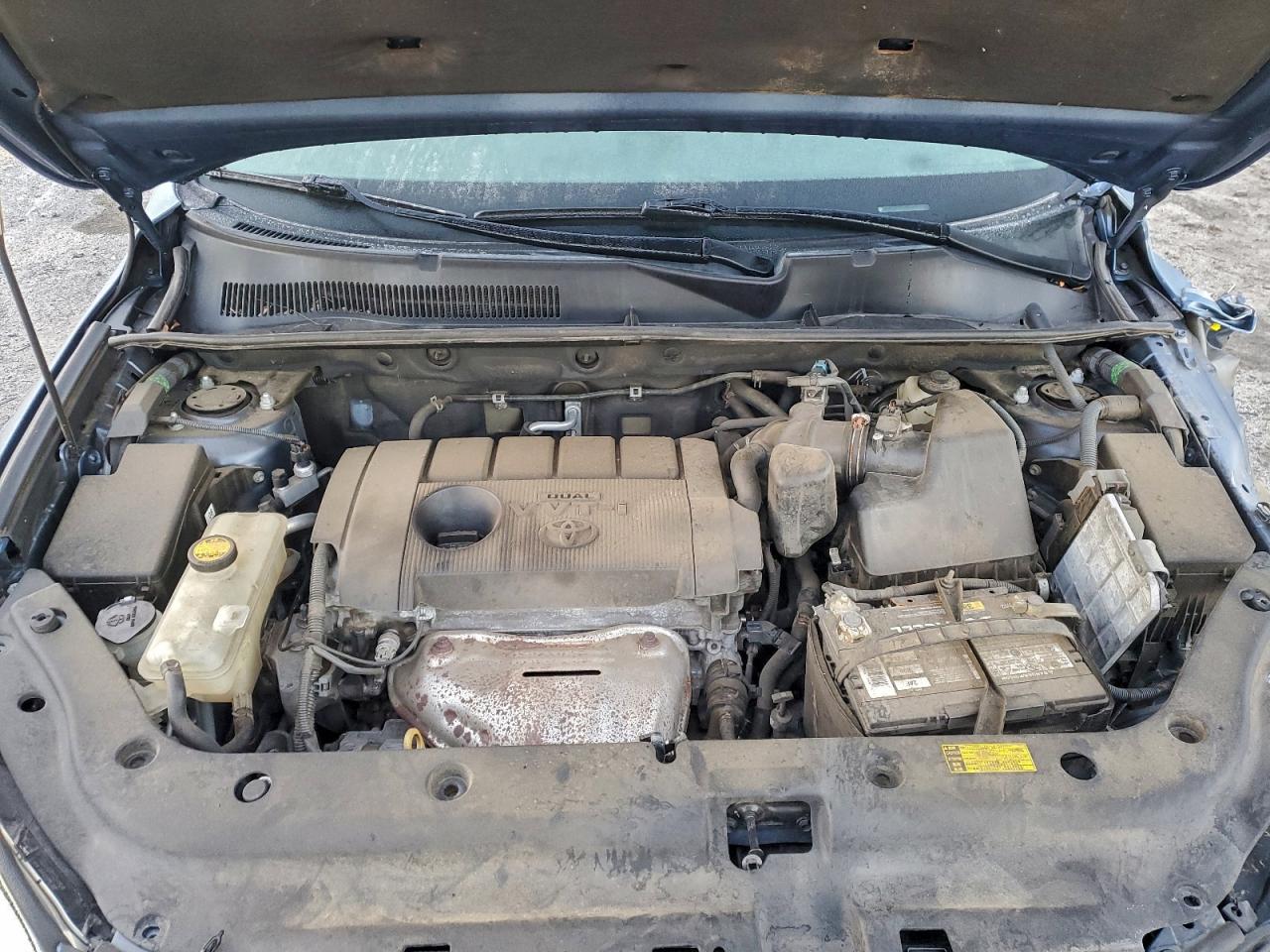 Toyota RAV4 Limited Image 8