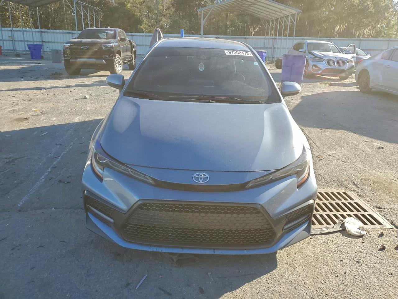 Toyota Corolla Se Image 7