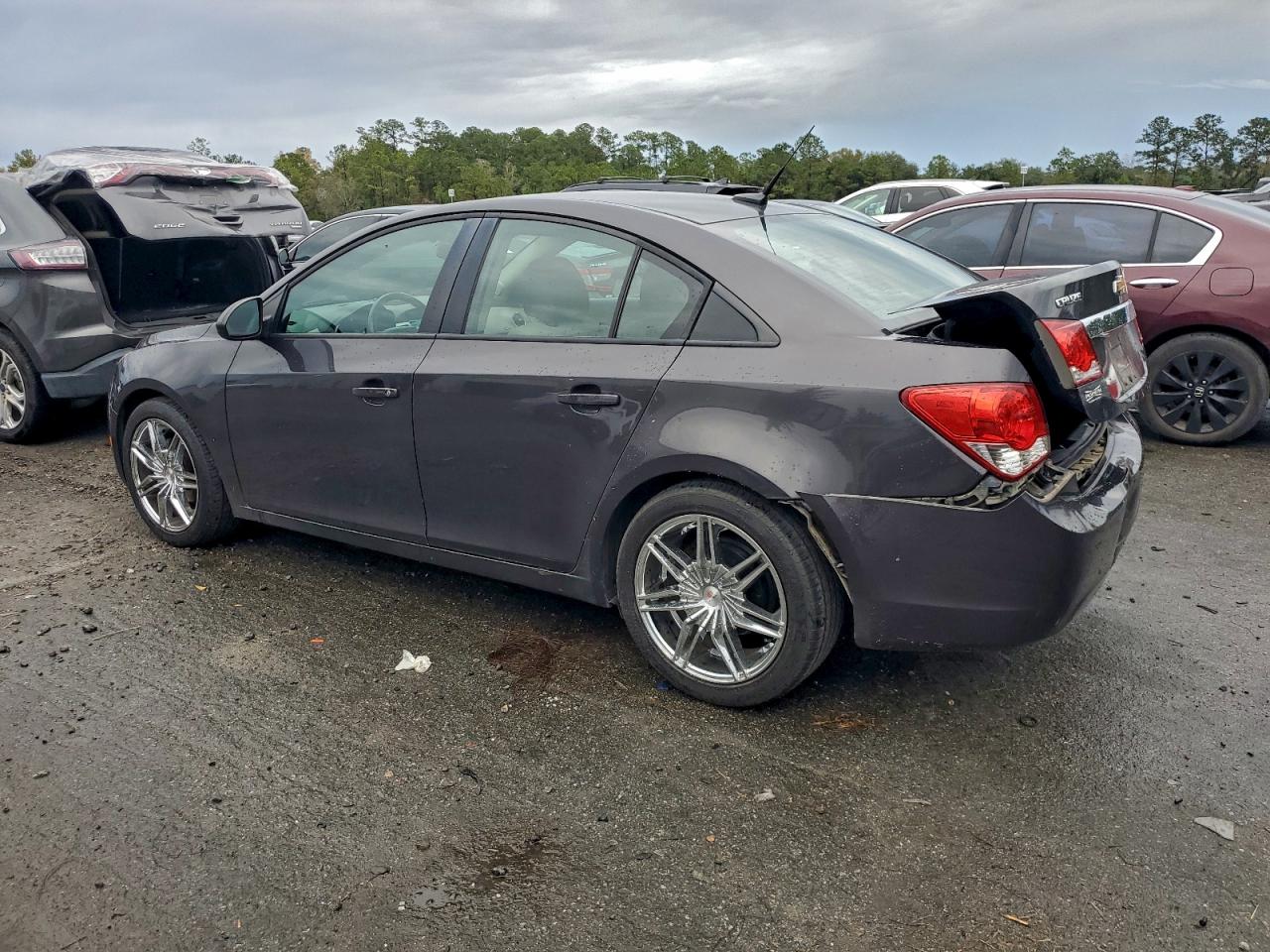 Chevrolet Cruze Ls Image 4