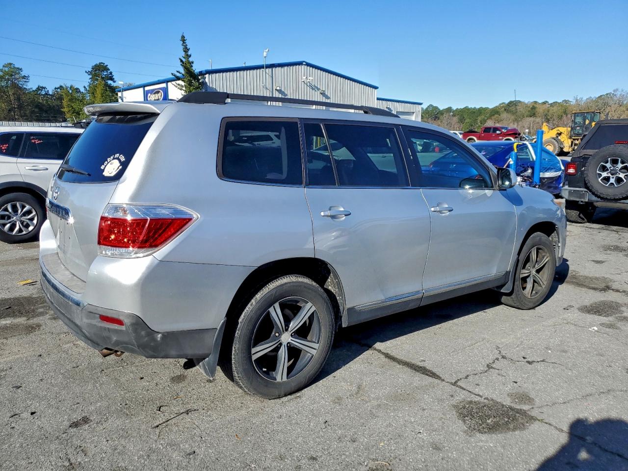 Toyota Highlander Base Image 7