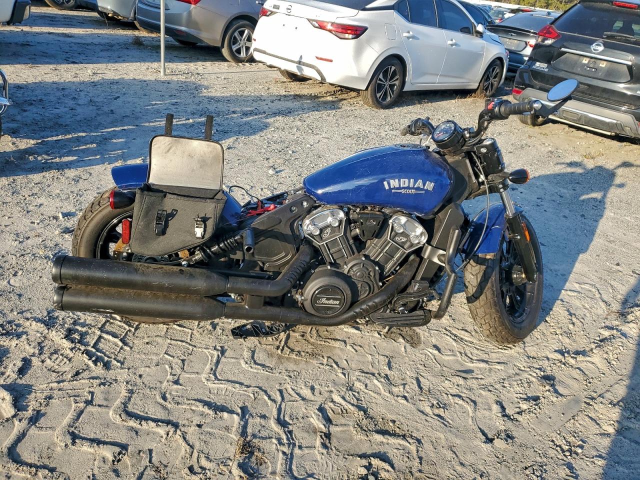Indian Motorcycle Co Motorcycle Bobber Abs Image 1