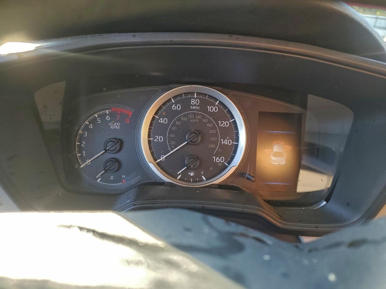 Toyota Corolla Le Image 9