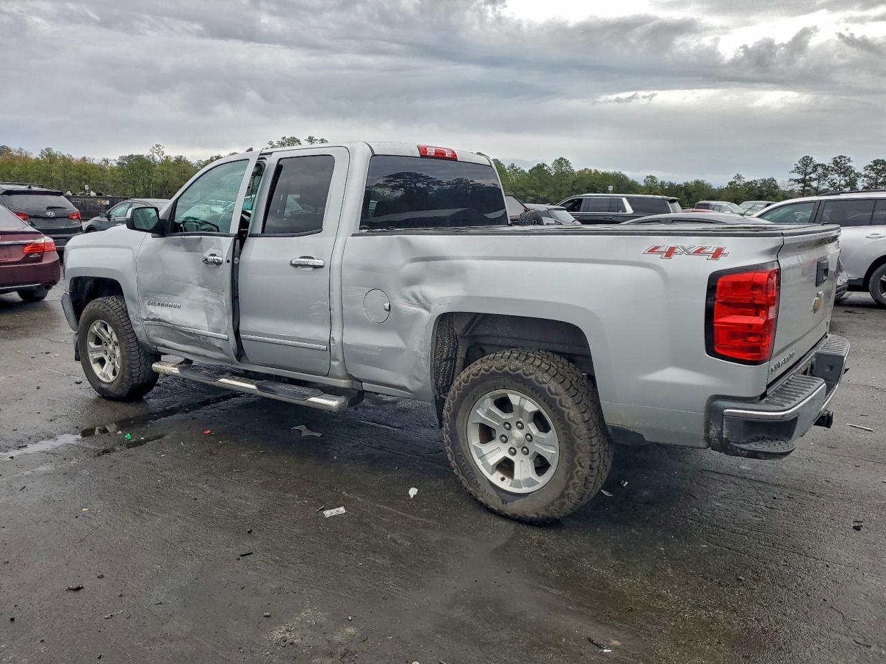 Chevrolet Silverado K1500 Lt Image 12