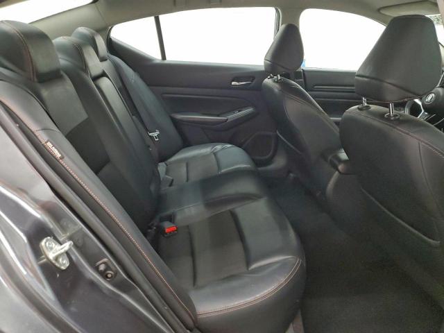 Nissan Altima Sr Image 7