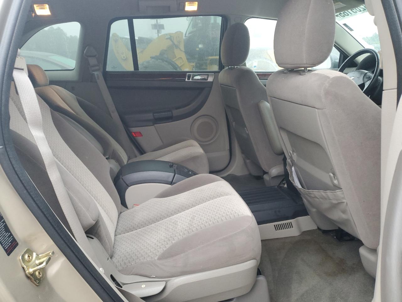 Chrysler Pacifica Image 9