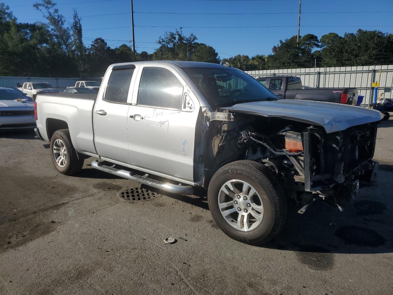 Chevrolet Silverado C1500 Lt Image 11