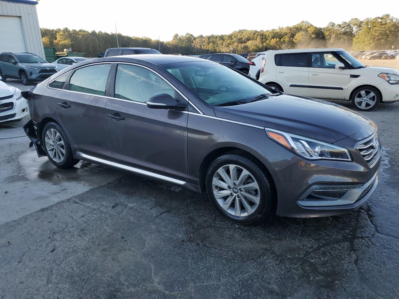 Hyundai SONATA Sport Image 2