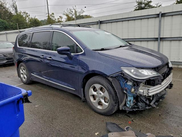 Chrysler Pacifica Touring L Plus Image 6