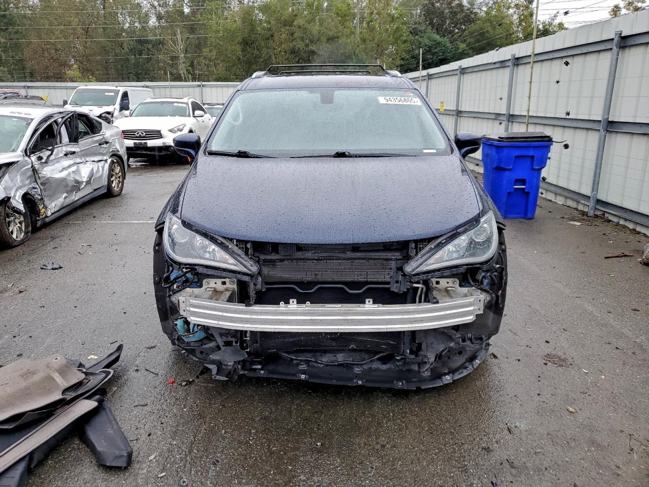 Chrysler Pacifica Touring L Plus Image 12