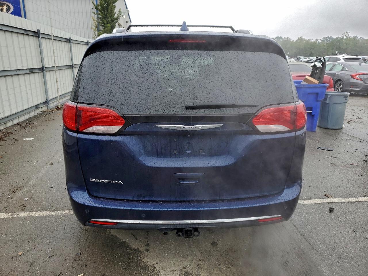 Chrysler Pacifica Touring L Plus Image 5