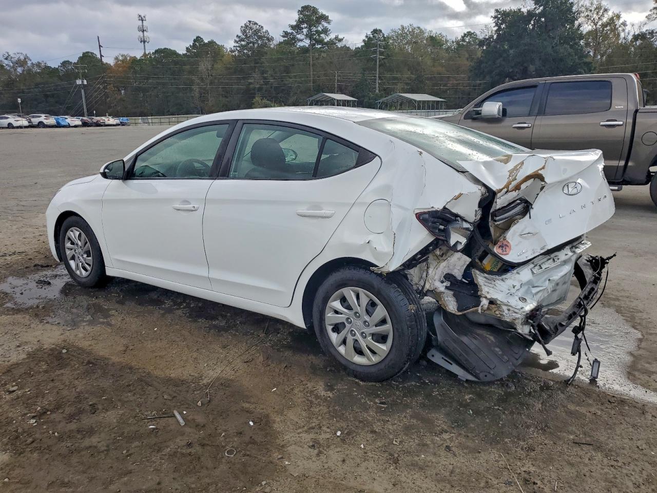 Hyundai ELANTRA Se Image 2