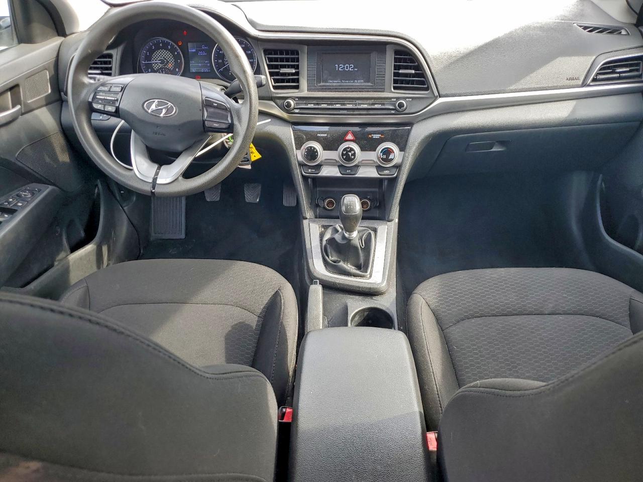 Hyundai ELANTRA Se Image 10