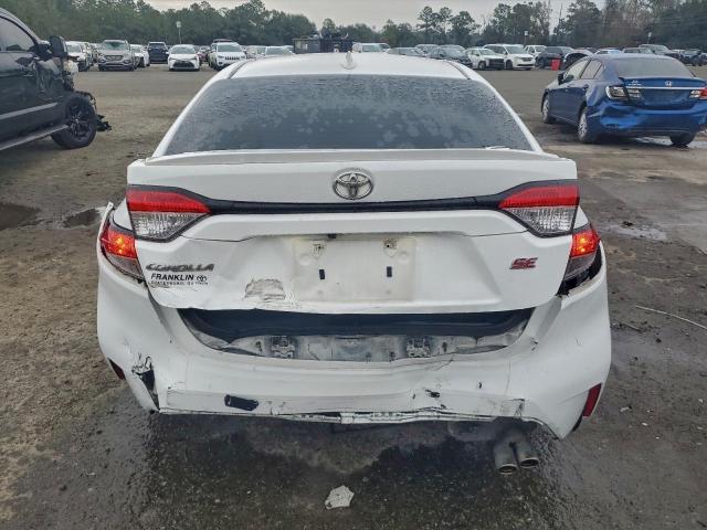 Toyota Corolla Se Image 10