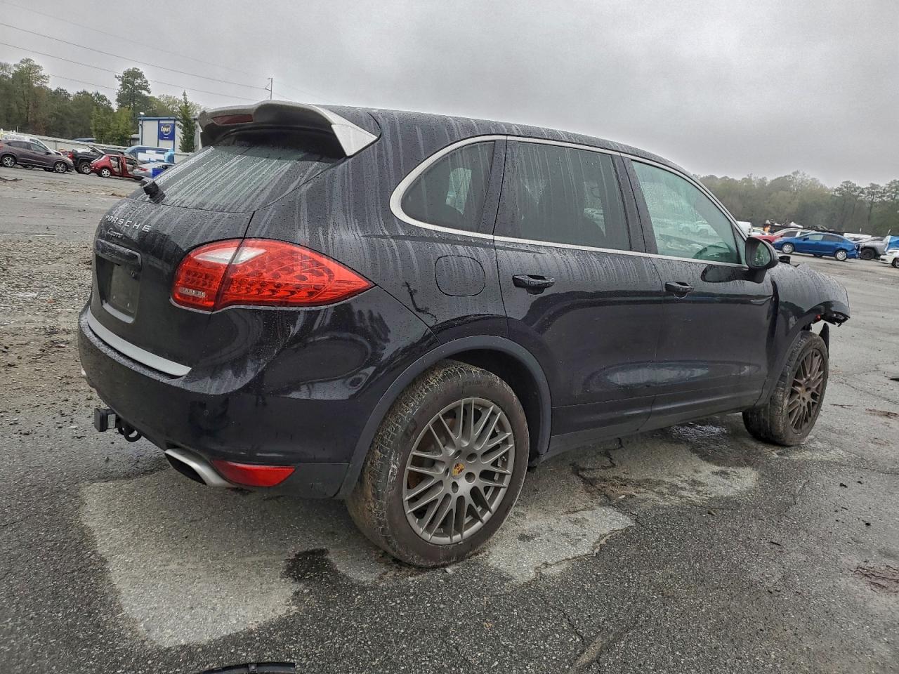 Porsche Cayenne Image 5