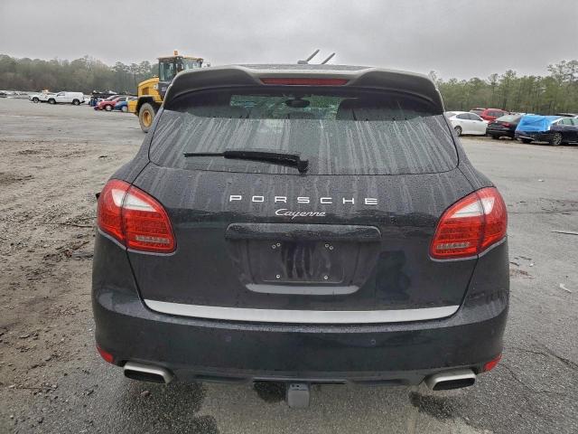 Porsche Cayenne Image 6