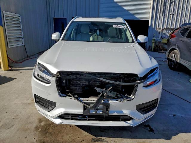 Volvo XC90 T5 Momentum Image 8