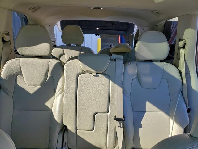 Volvo XC90 T5 Momentum Image 4