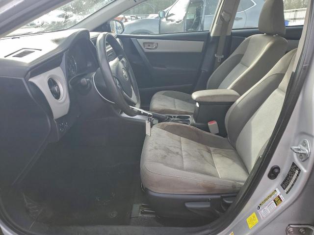 Toyota Corolla L Image 11