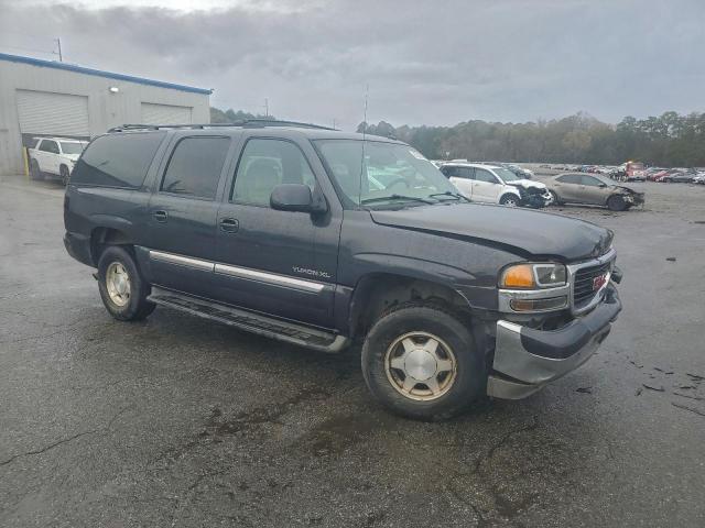 GMC Yukon C1500 Image 3