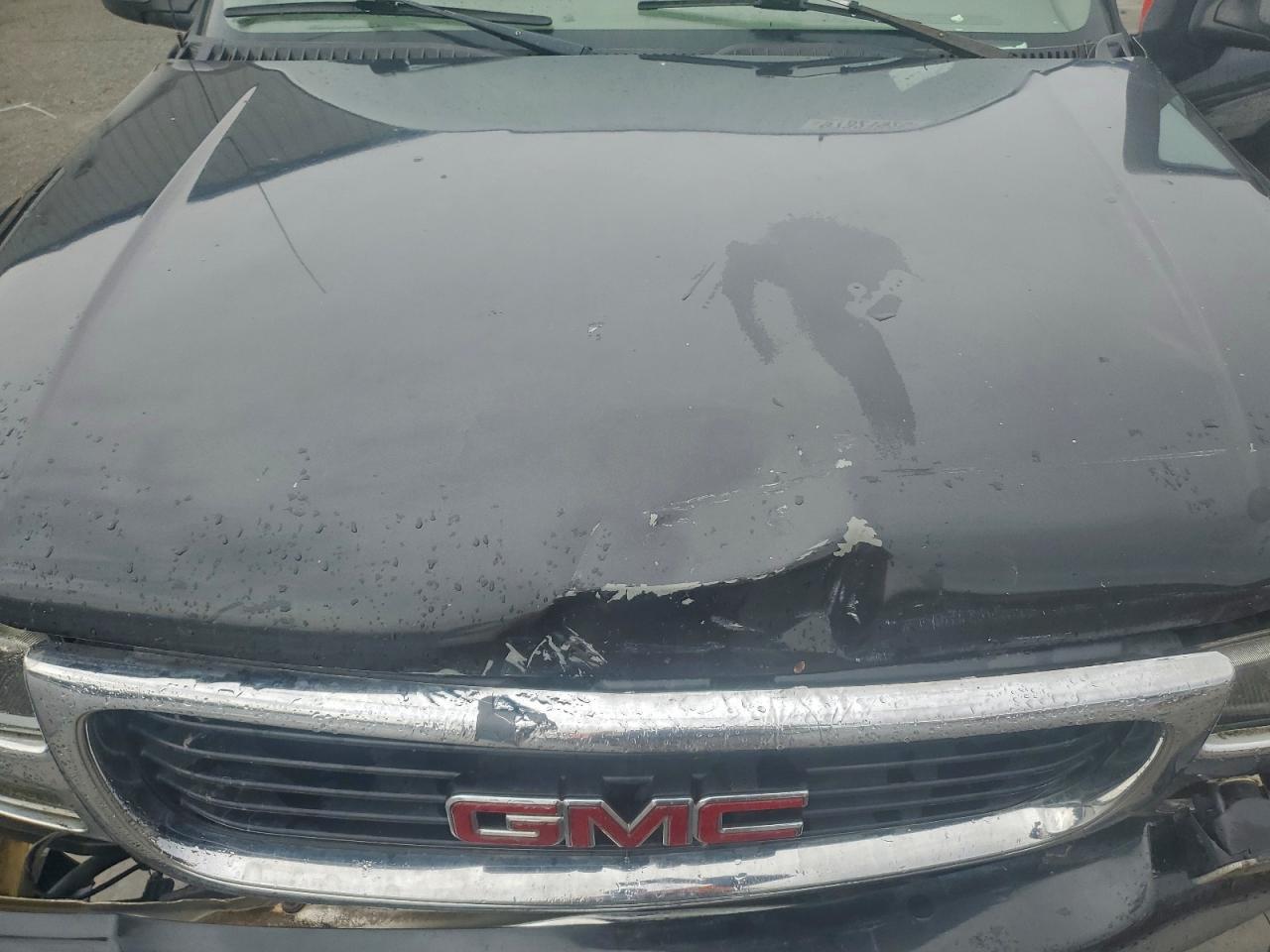 GMC Yukon C1500 Image 13