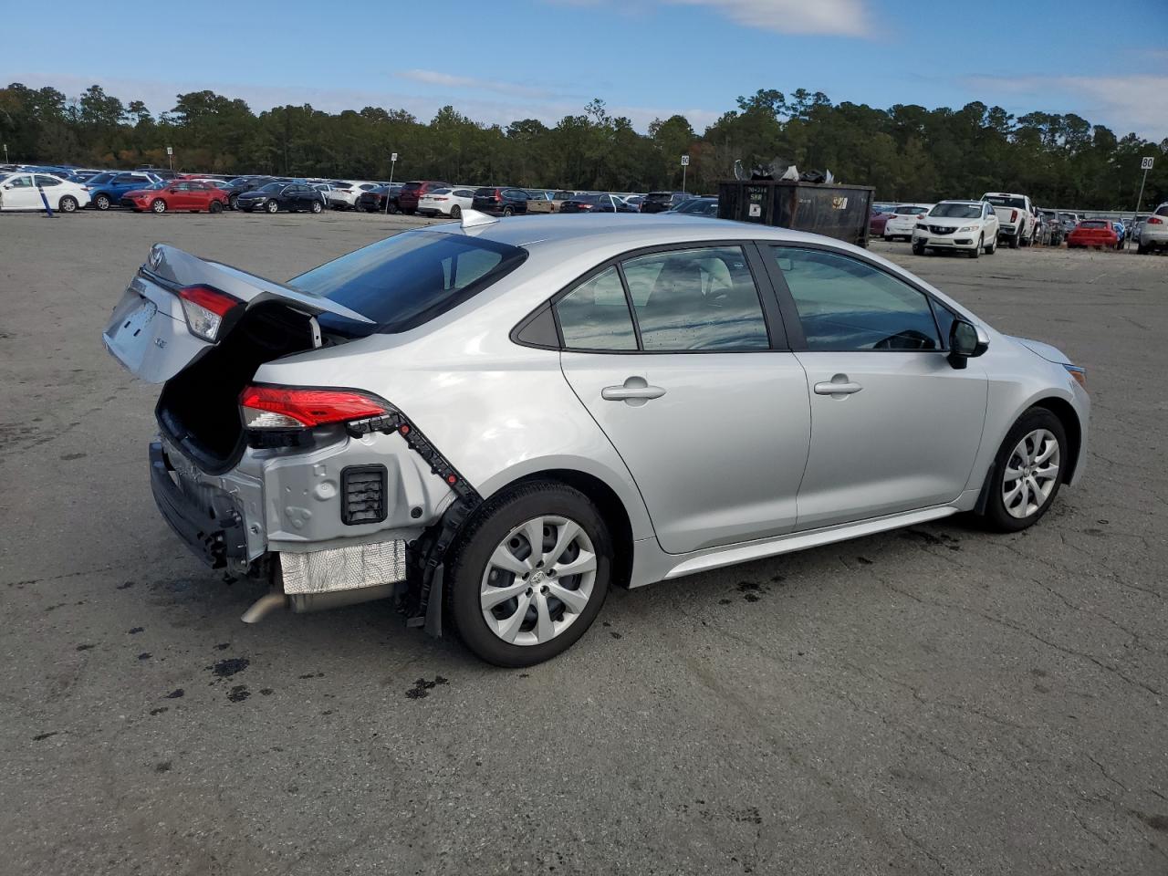 Toyota Corolla Le Image 2