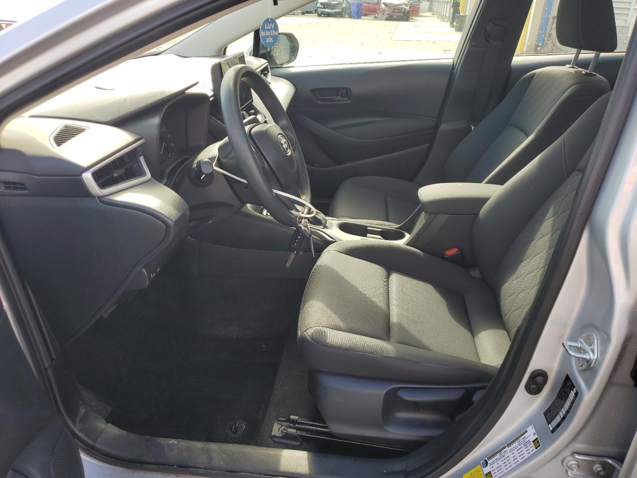 Toyota Corolla Le Image 6