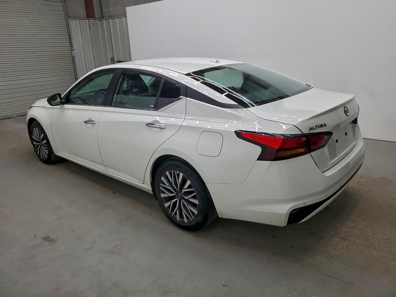 Nissan Altima Sv Image 3