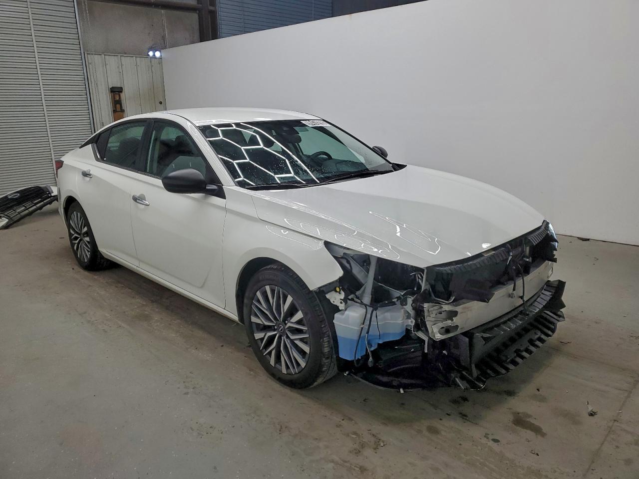 Nissan Altima Sv Image 2