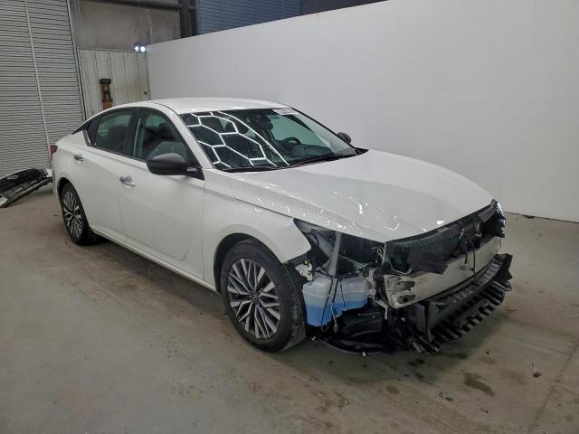 Nissan Altima Sv Image 2