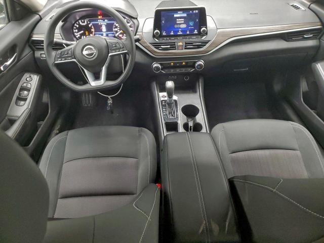 Nissan Altima Sv Image 11