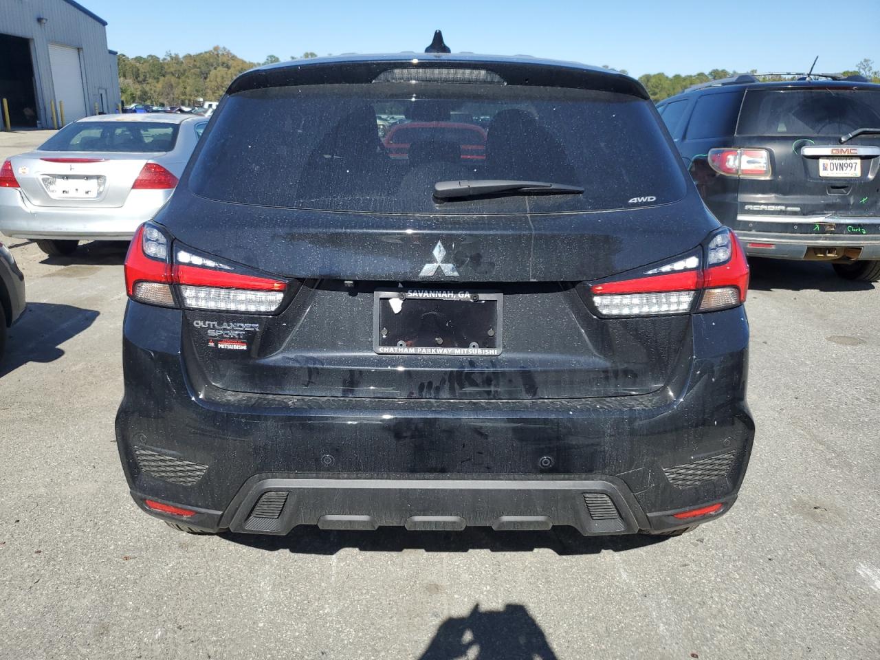 Mitsubishi Outlander S Image 8