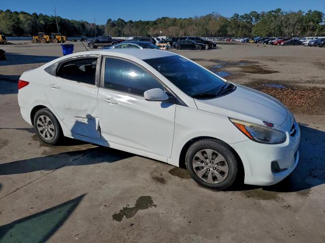 Hyundai ACCENT Se Image 5