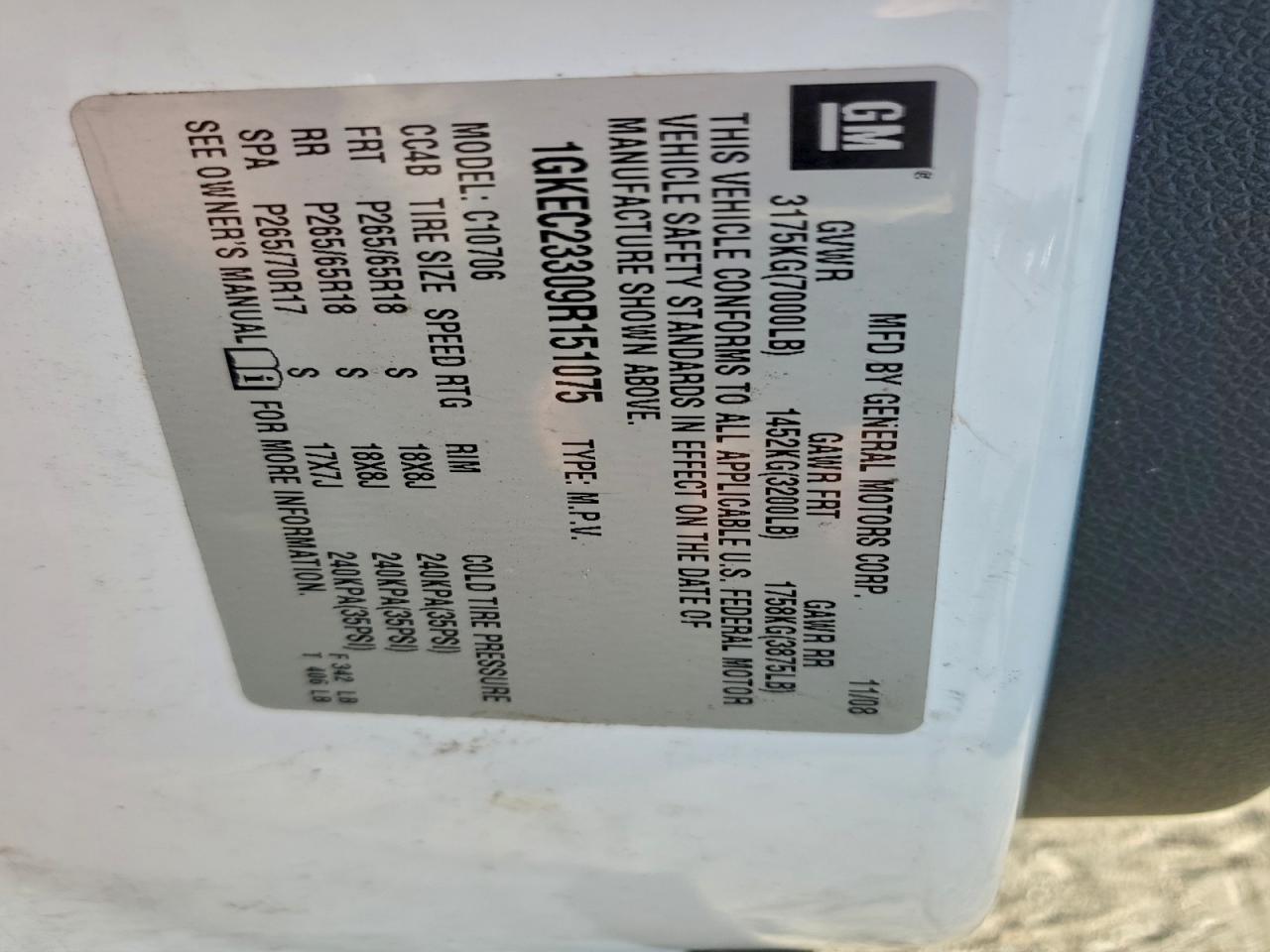 GMC Yukon Sle Image 12