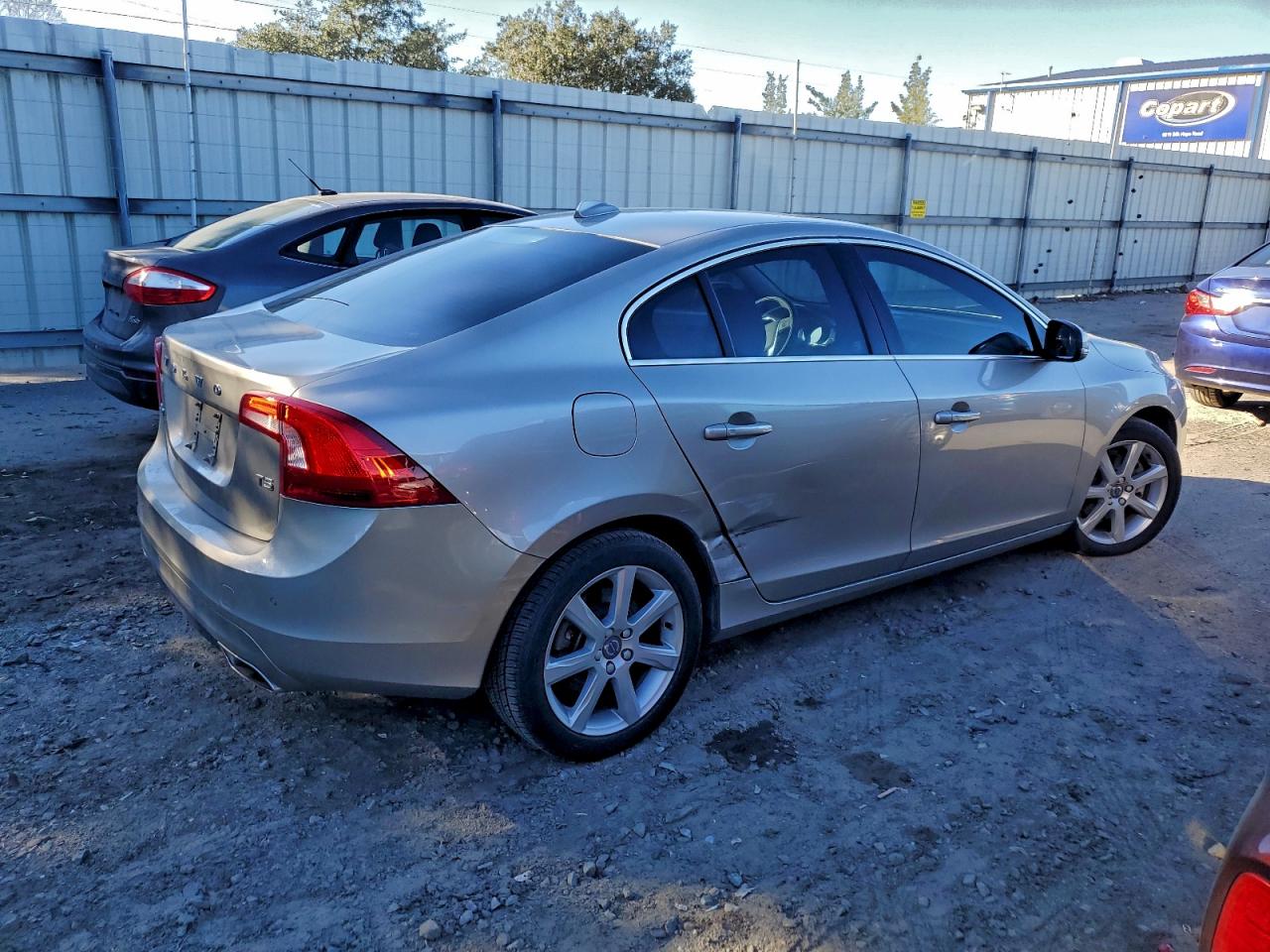 Volvo S60 Premier Image 7