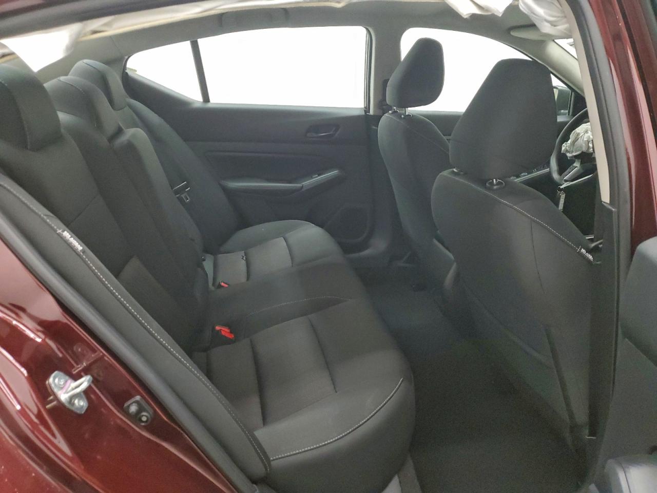 Nissan Altima Sv Image 11