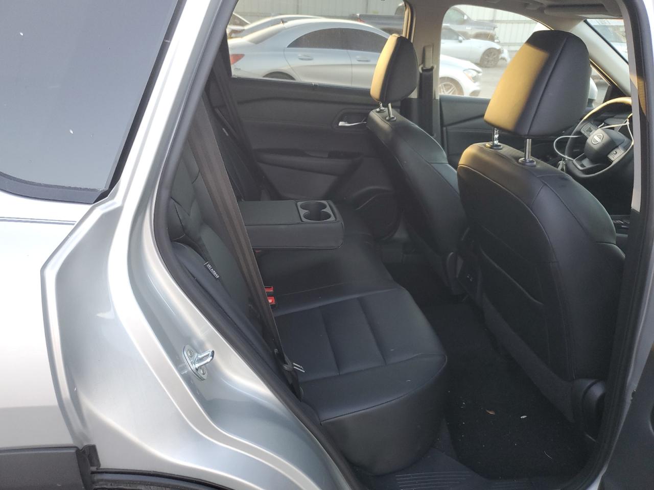 Nissan Rogue Sv Image 10