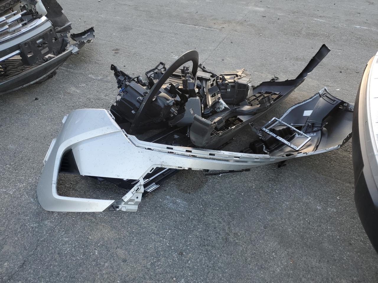 Nissan Rogue Sv Image 4