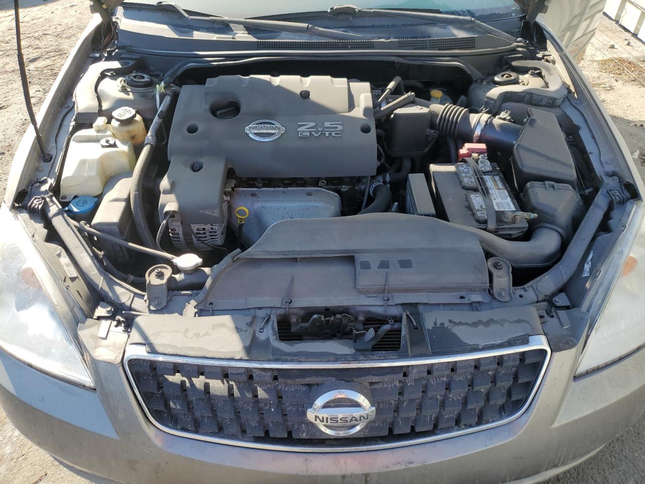 Nissan Altima S Image 6