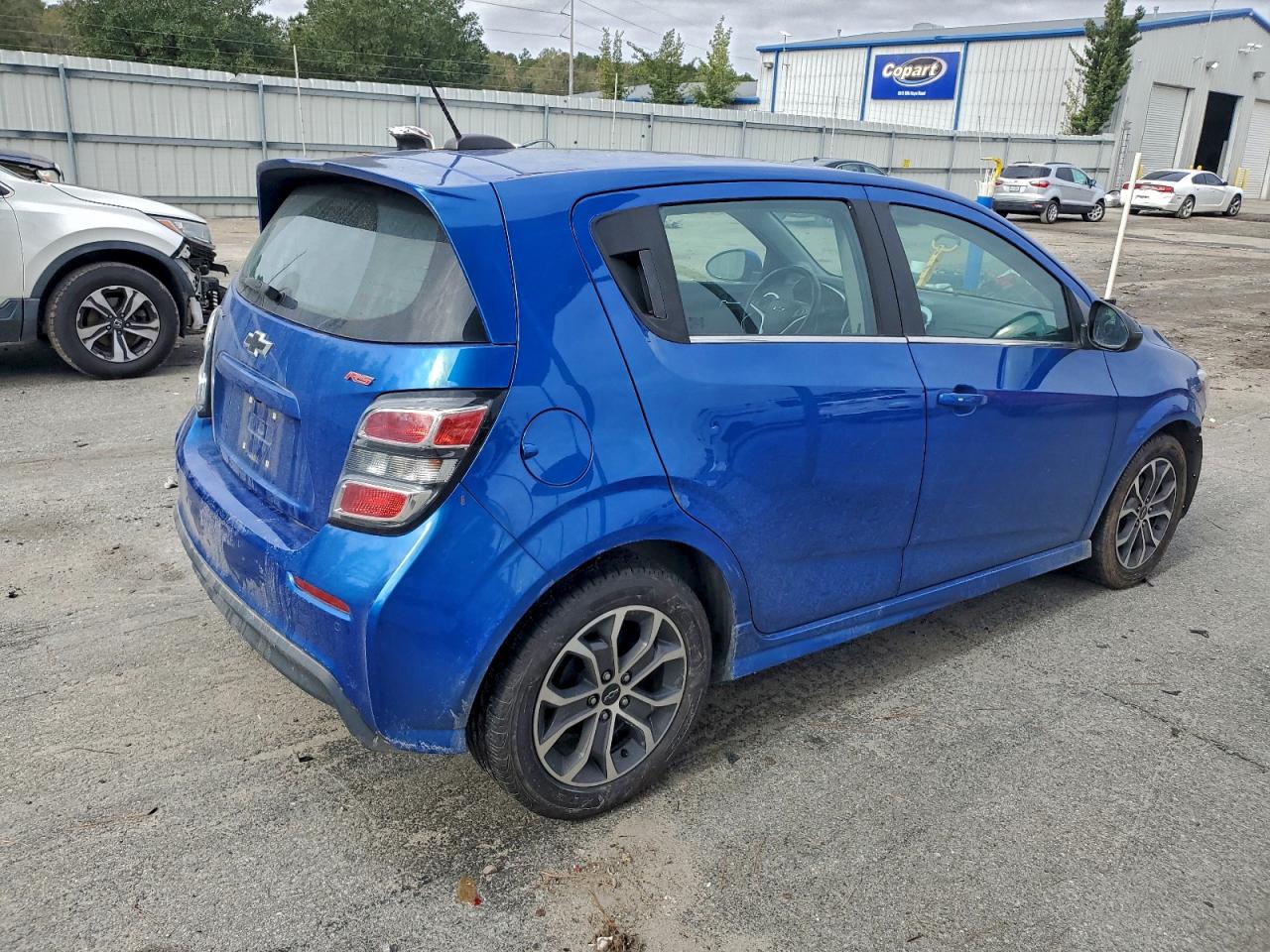 Chevrolet Sonic Lt Image 4