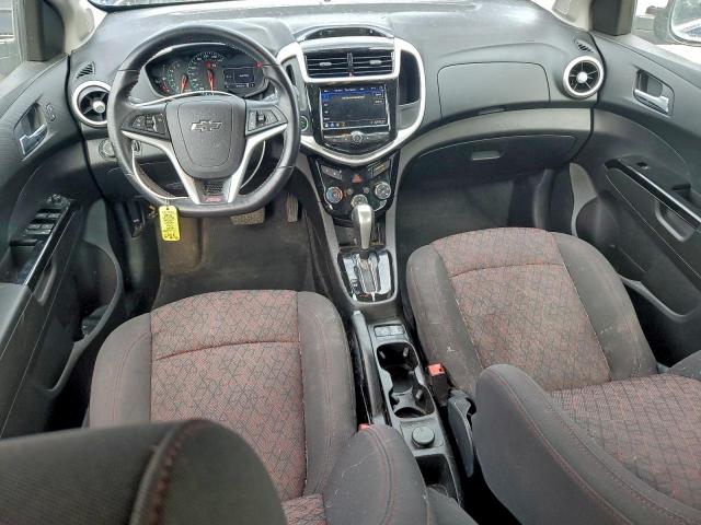 Chevrolet Sonic Lt Image 6