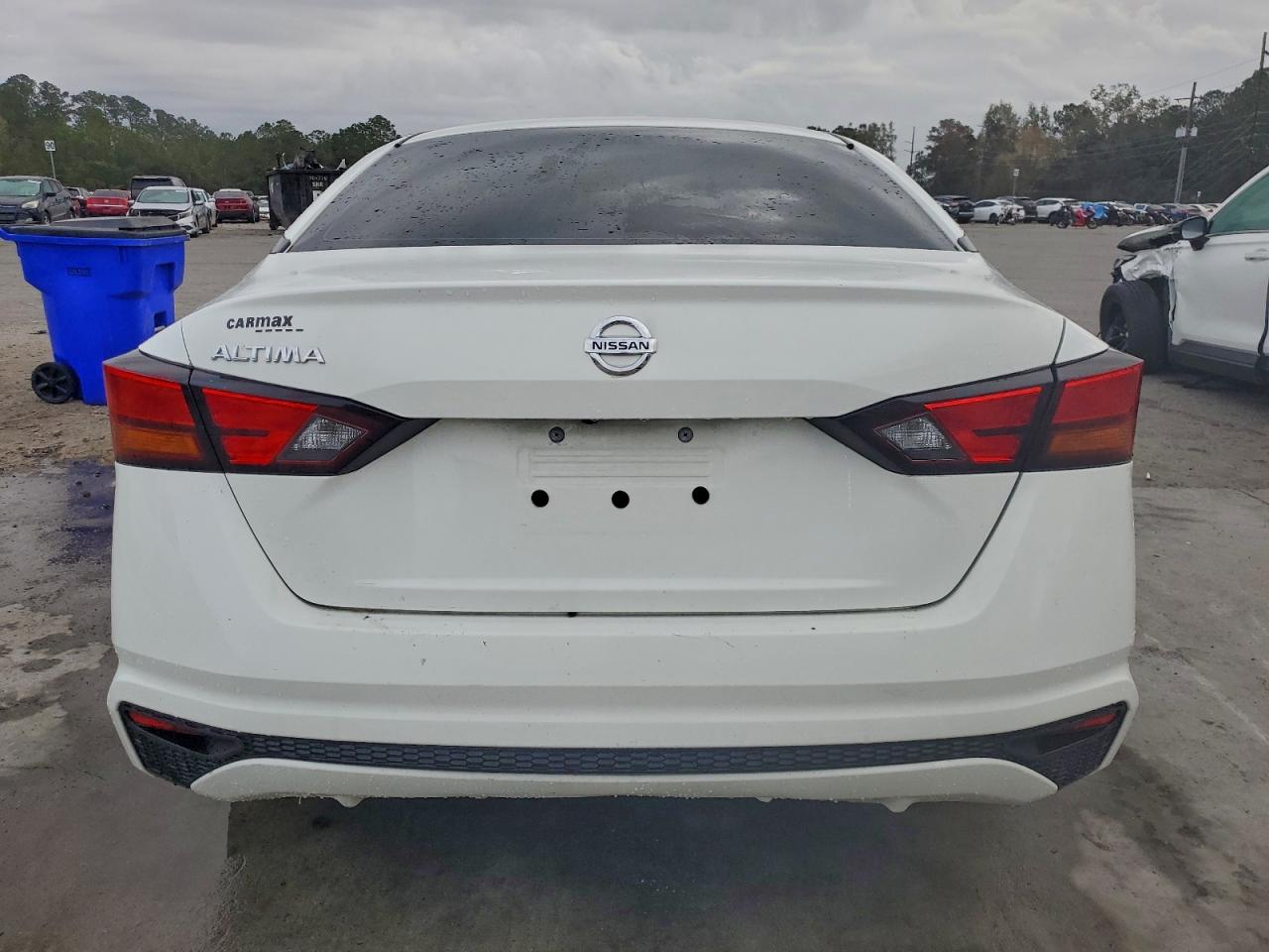 Nissan Altima S Image 3