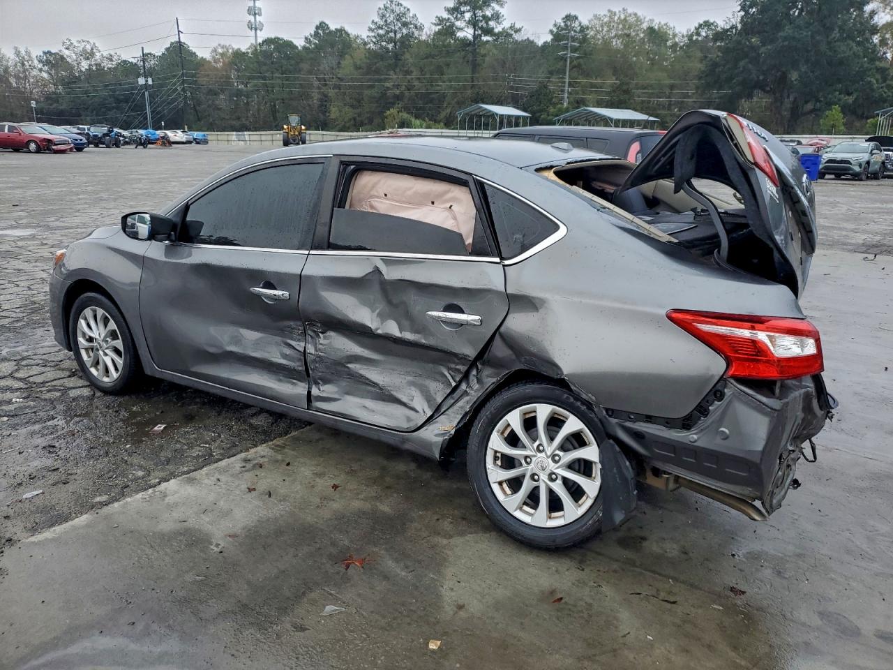 Nissan Sentra S Image 5