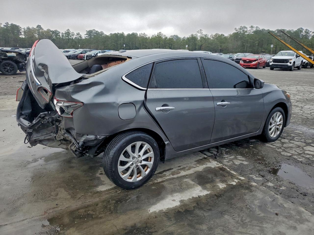 Nissan Sentra S Image 3