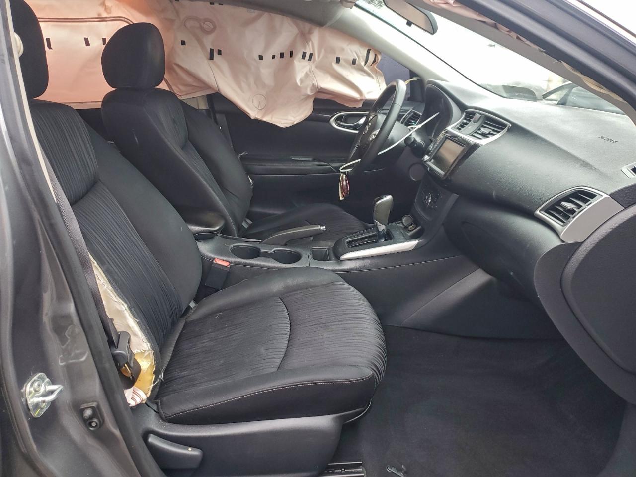 Nissan Sentra S Image 11